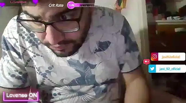 Snapshot of Javi_92 chatting on December 28, 12:36 am Javi 92 online show from December 28, 12:36 am