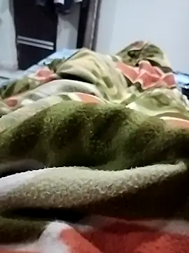 Snapshot of Cp7990208 chatting on December 1, 5:07 pm Cp7990208 online show from December 1, 5:07 pm