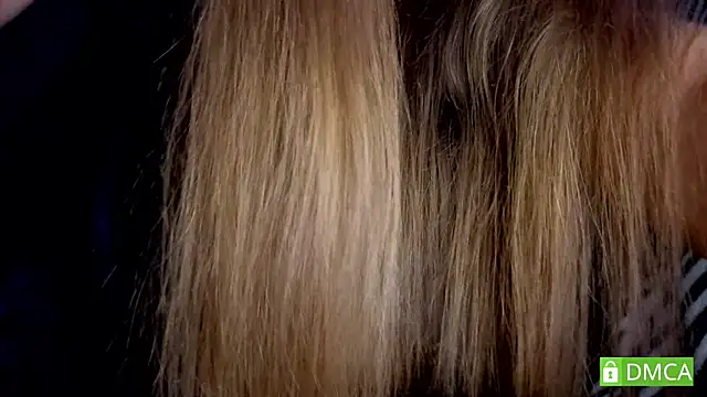 Snapshot of touch_me_bb chatting on December 3, 8:56 am touch me bb online show from December 3, 8:56 am