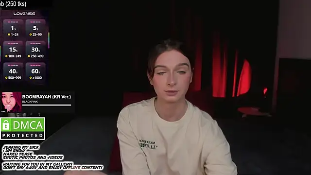 Snapshot of Lee_Loo chatting on September 14, 2:16 pm Lee Loo online show from September 14, 2:16 pm