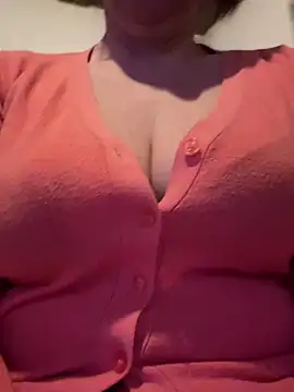 Snapshot of sweetmystery1 chatting on February 25, 5:36 pm sweetmystery1 online show from February 25, 5:36 pm
