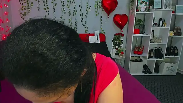 DarlingMilf online show from March 22, 7:06 pm