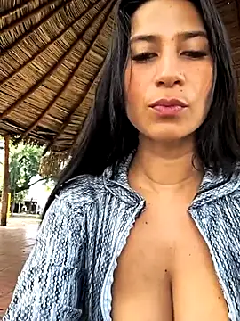 lady-rosse online show from February 27, 7:37 pm