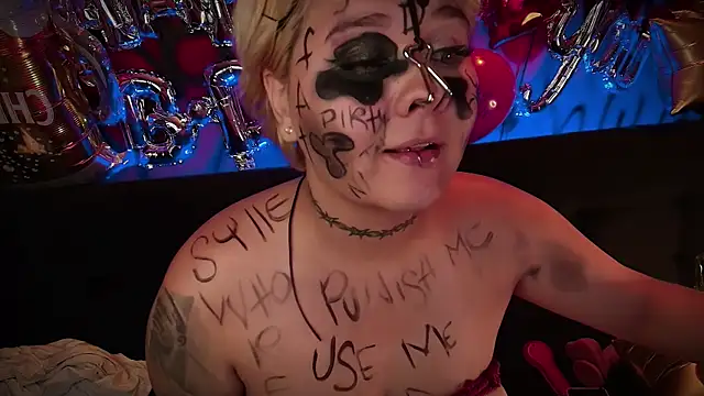 Snapshot of Laura_takint chatting on January 30, 10:19 pm Laura takint online show from January 30, 10:19 pm