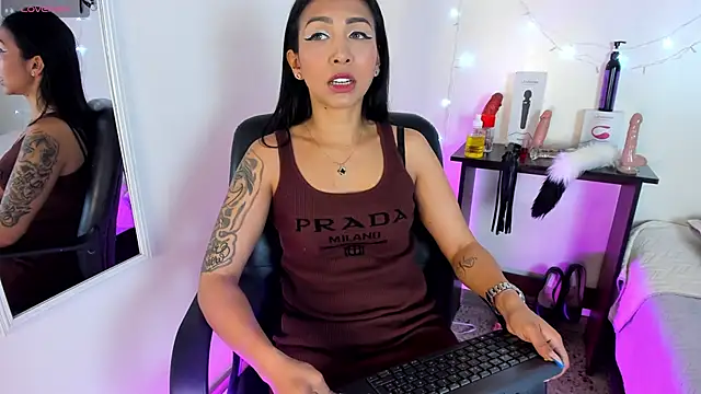 Snapshot of Tracy_lambo chatting on October 2, 3:57 am Tracy lambo online show from October 2, 3:57 am