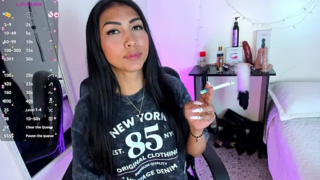 Snapshot of Tracy_lambo chatting on November 26, 8:32 pm Tracy lambo online show from November 26, 8:32 pm