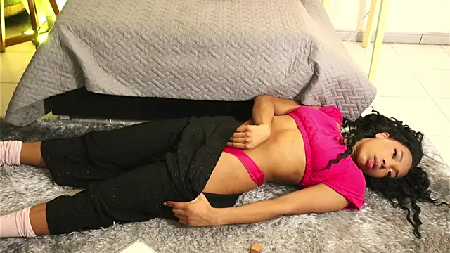 Valeriestyle online show from February 6, 4:10 am