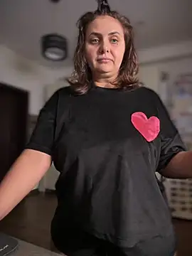 Snapshot of AnneKane chatting on December 5, 10:01 pm AnneKane online show from December 5, 10:01 pm