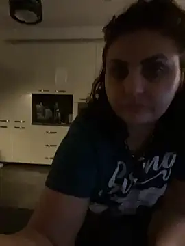 Snapshot of AnneKane chatting on December 18, 10:46 pm AnneKane online show from December 18, 10:46 pm