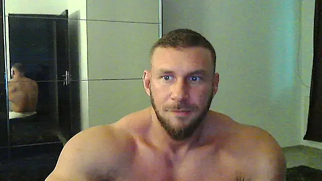 Snapshot of muscularkevin chatting on October 30, 2:29 pm muscularkevin online show from October 30, 2:29 pm