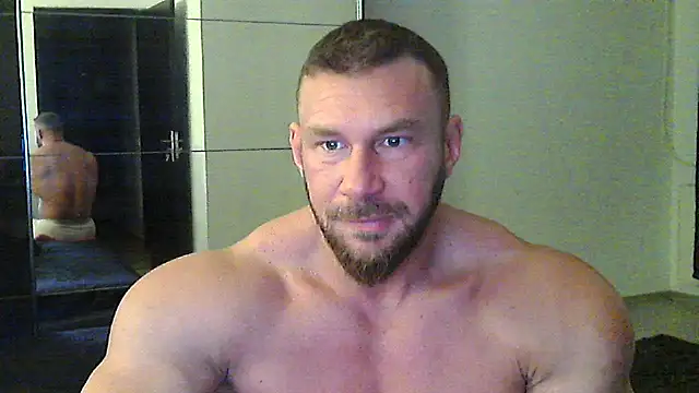 Snapshot of muscularkevin chatting on November 25, 4:45 am muscularkevin online show from November 25, 4:45 am