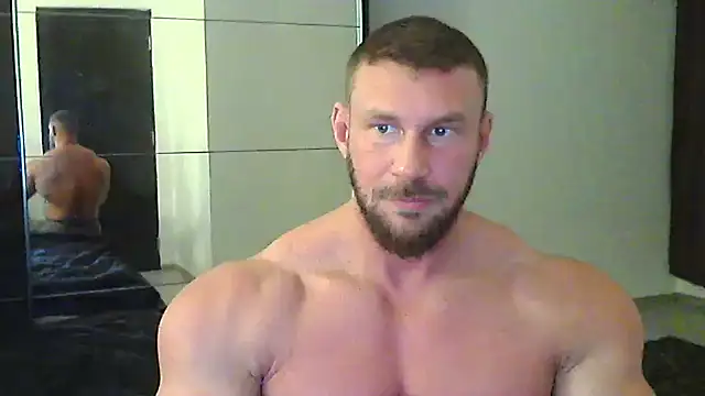 Snapshot of muscularkevin chatting on November 26, 2:29 pm muscularkevin online show from November 26, 2:29 pm