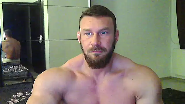 muscularkevin online show from April 2, 3:37 am
