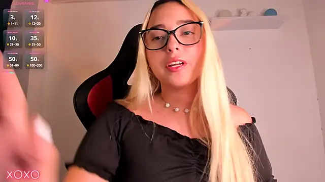 Irisweet  online show from March 18, 11:42 pm