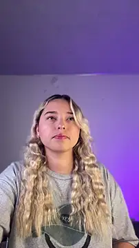 Irisweet  online show from January 15, 11:08 pm