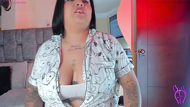 Snapshot of danielasexya1 chatting on December 2, 4:29 am danielasexya1 online show from December 2, 4:29 am