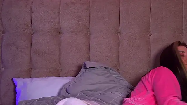 RachelSimpson online show from February 7, 4:37 am