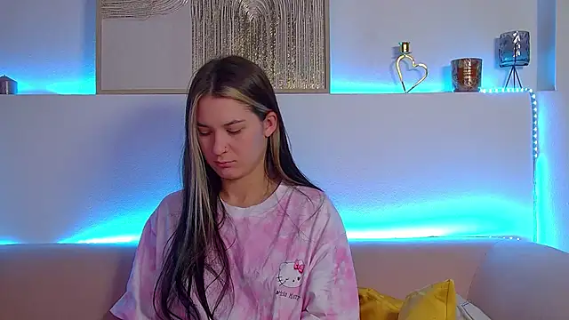 RachelSimpson online show from March 6, 4:41 am