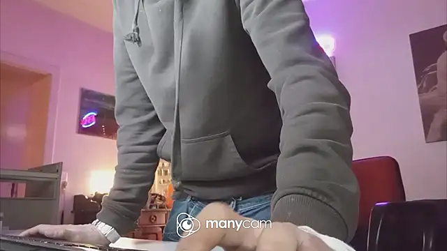 der dino30 online show from February 10, 12:41 am