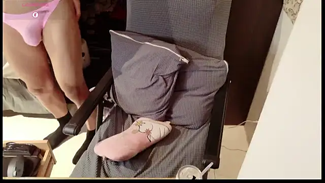 Snapshot of Canto-Dvng chatting on February 21, 2:38 pm Canto-Dvng online show from February 21, 2:38 pm