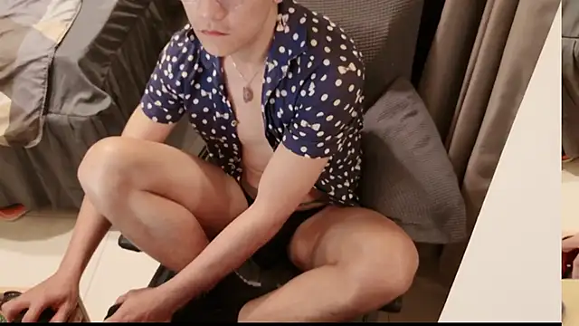 Snapshot of Canto-Dvng chatting on March 10, 2:16 pm Canto-Dvng online show from March 10, 2:16 pm