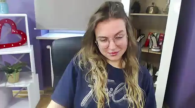 Zoey Erotic online show from December 31, 9:31 am