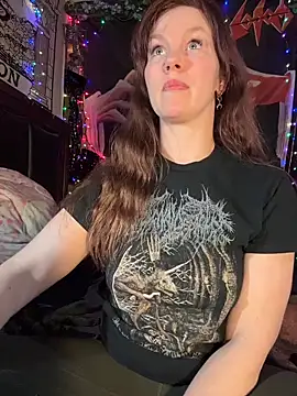 Snapshot of courtneyoccult chatting on November 18, 6:07 am courtneyoccult online show from November 18, 6:07 am