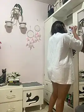 Snapshot of Kataliina chatting on January 27, 9:55 pm Kataliina online show from January 27, 9:55 pm