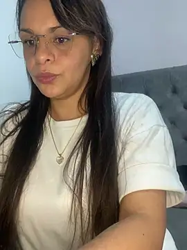 Snapshot of Kataliina chatting on February 9, 3:11 am Kataliina online show from February 9, 3:11 am