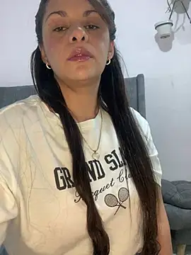 Snapshot of Kataliina chatting on February 21, 3:12 am Kataliina online show from February 21, 3:12 am