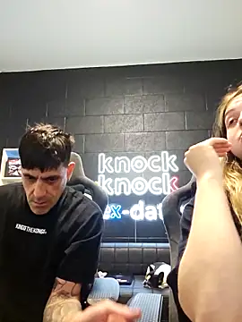 Snapshot of Elnonoykeila77 chatting on November 10, 10:31 pm Elnonoykeila77 online show from November 10, 10:31 pm