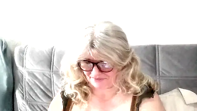 Diana 49 online show from March 30, 1:45 pm