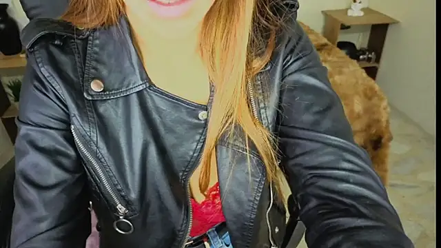 Snapshot of AnisiaFarina chatting on November 21, 11:20 am AnisiaFarina online show from November 21, 11:20 am