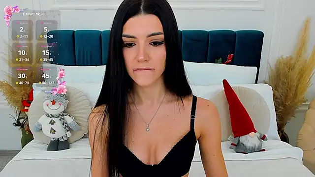 JasmiLyn online show from January 17, 8:23 pm