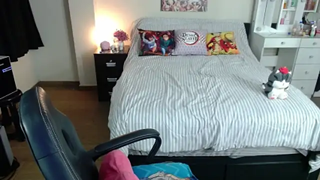 kittykat18x online show from February 18, 1:12 am