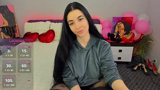 KeiraChoCo online show from April 20, 7:37 pm