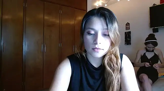 3littleschoolteens online show from March 4, 8:49 pm