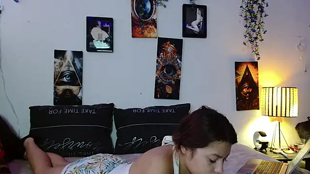 3littleschoolteens online show from September 17, 3:46 pm