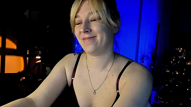 Snapshot of 5_in_one chatting on January 27, 4:52 am 5 in one online show from January 27, 4:52 am