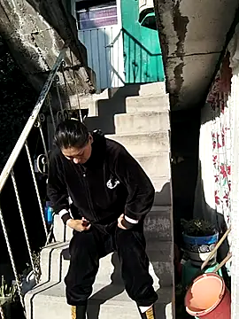 LaInsaciableIntensa online show from February 8, 2:53 pm