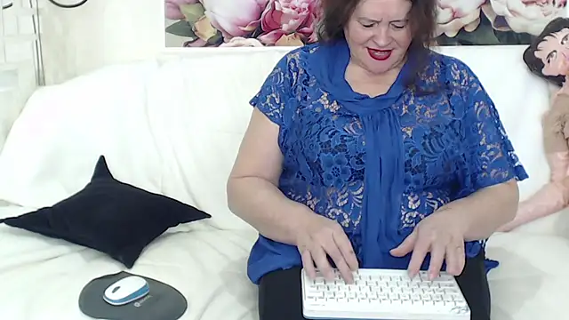 FlaviaSquirts online show from February 15, 11:28 am