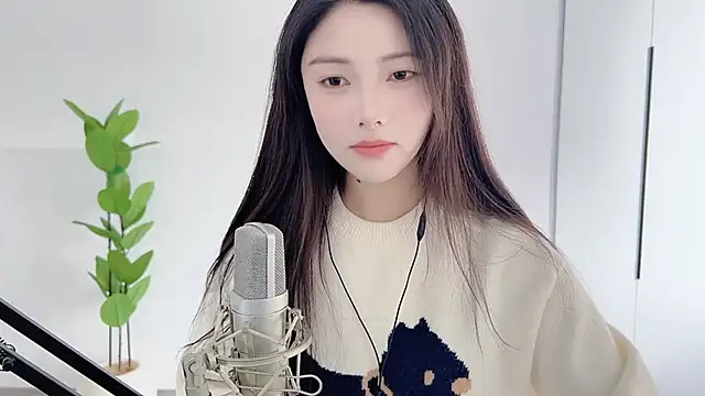 HaagenDazs  online show from February 21, 5:35 am