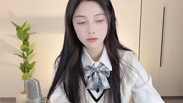 HaagenDazs  online show from February 22, 1:02 pm