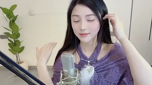 HaagenDazs  online show from March 12, 4:08 am