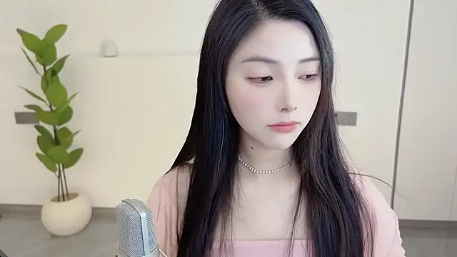 HaagenDazs  online show from March 20, 1:02 am