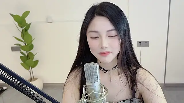 HaagenDazs  online show from March 21, 4:17 am