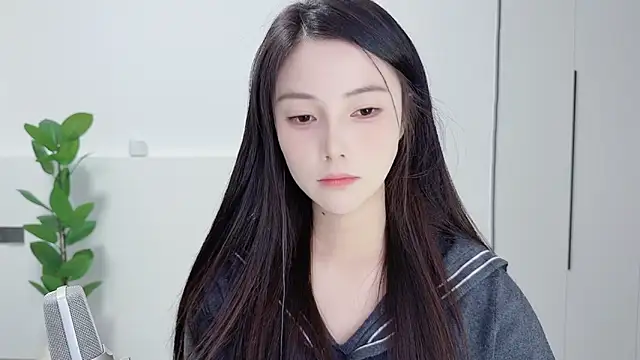 HaagenDazs  online show from October 18, 12:06 pm