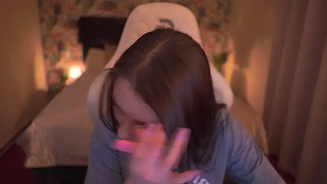 KristiiMax online show from March 21, 4:54 pm