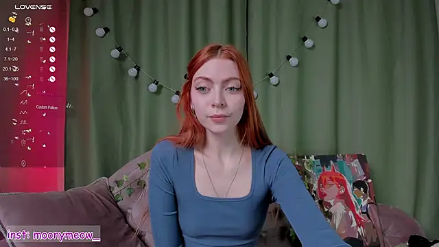 Snapshot of lika_lil chatting on December 28, 4:08 am lika lil online show from December 28, 4:08 am