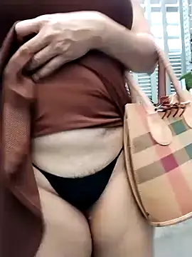 keilymadam online show from March 13, 1:40 pm